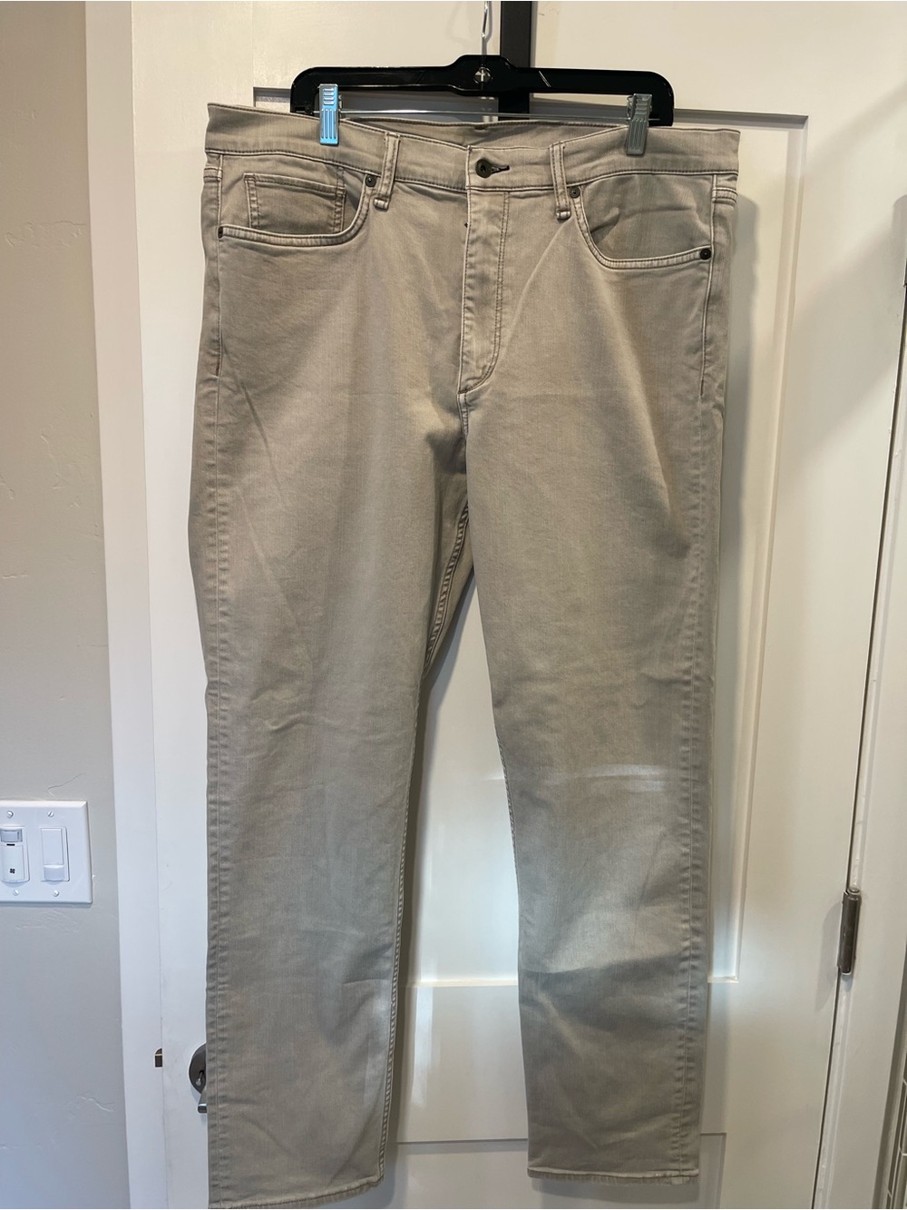 Men's Rag & Bone Slim Straight Jeans in Light Taupe Sz 38x32 $198